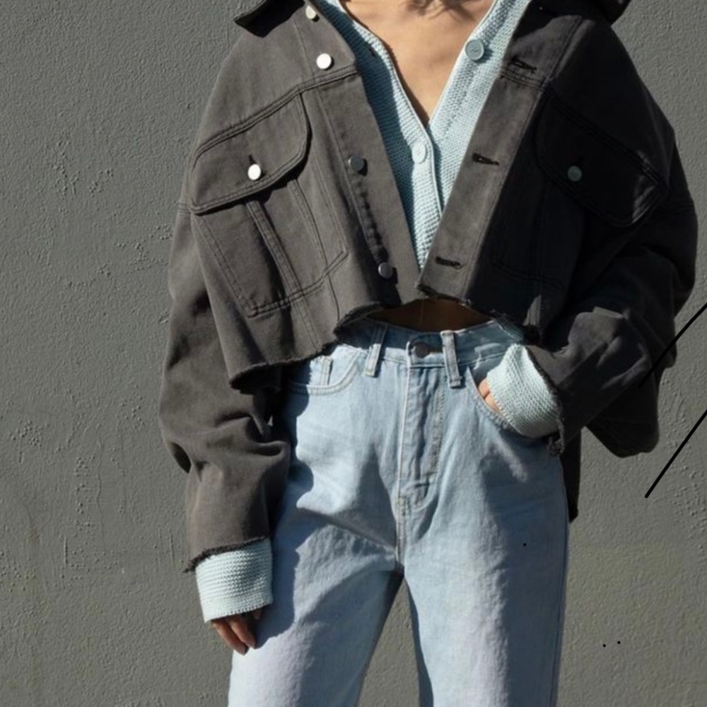 OAK + FORT BNWT cropped denim jacket. L. Gray